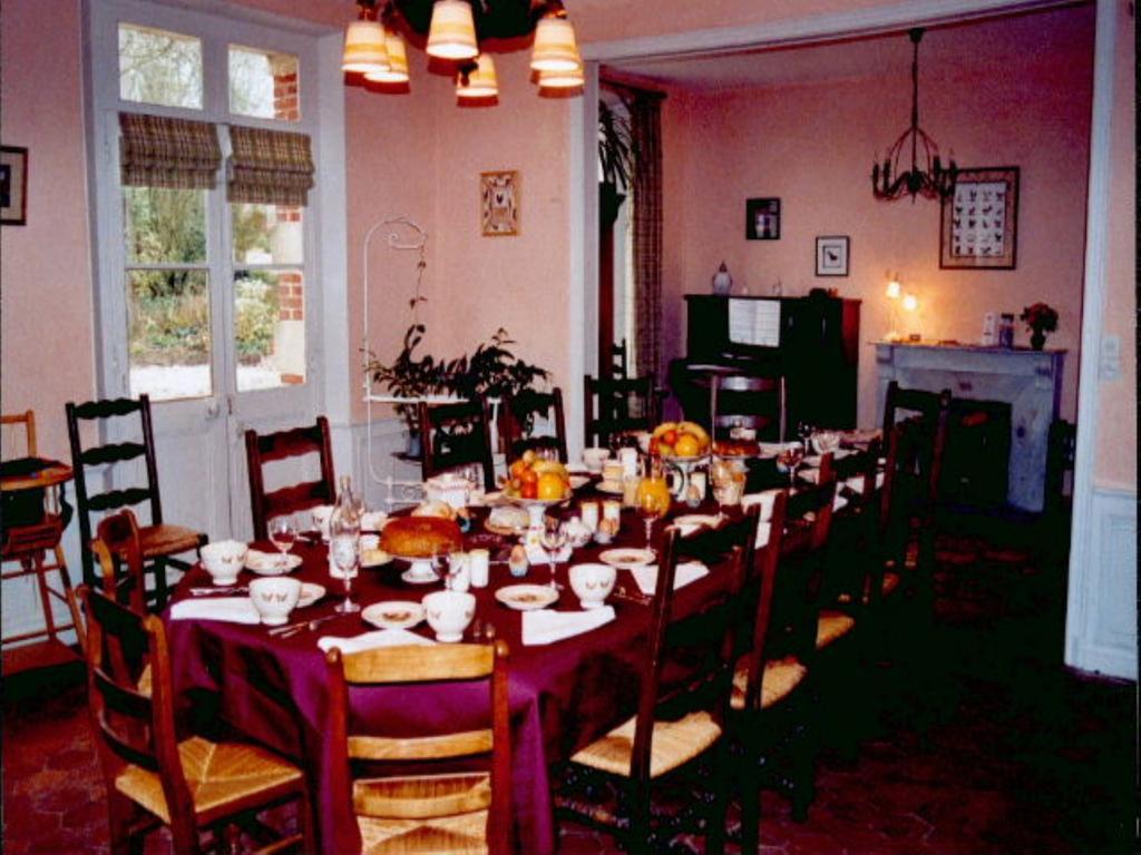 Chez Francine Et Xavier Bed & Breakfast Froissy  Luaran gambar